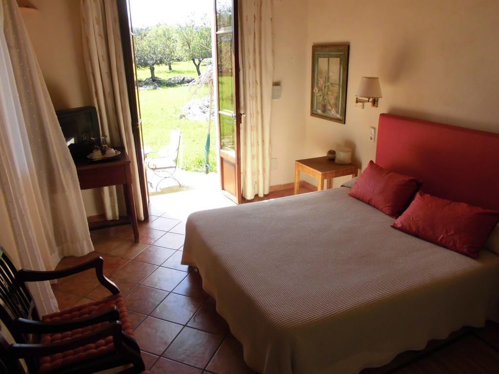 Agroturismo Na Set Centes Artà Habitación foto